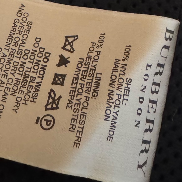 Burberry - Women's Black Nylon Short Rain Coat - Size USA 6 - AS-IS - Picture 6 of 12